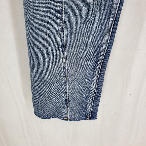 Zara Barrel Boyfriend Distressed Jeans Size 00 Raw Hem Ankle Length Denim Baggy - Picture 3 of 8